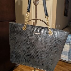 Calvin Klein Beautiful Dark Navy Tote With Gold Chain Accent. Like New!